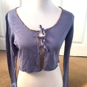 Pretty Lavender Cropped Shrug With 3 Bow Front Tie